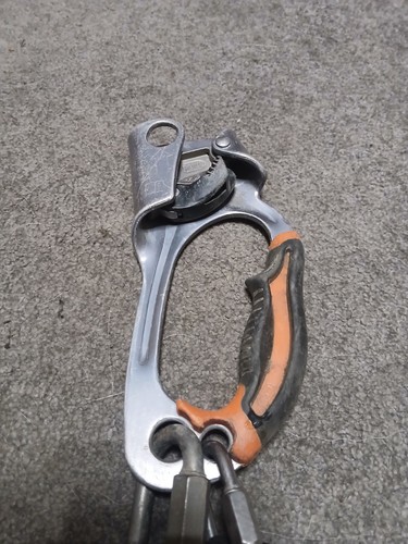 Petzl hand ascender climbing - petzl,